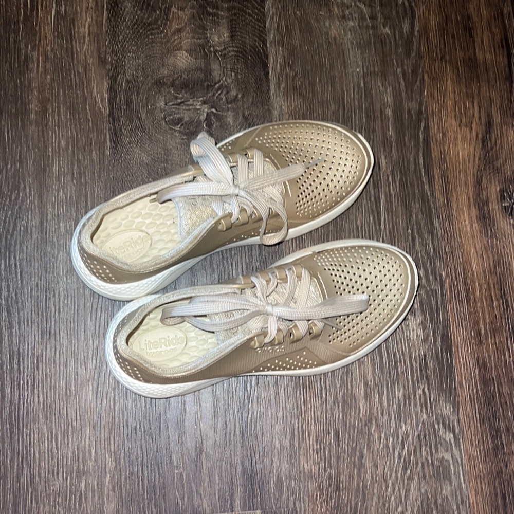 Crocs LiteRide Sneakers